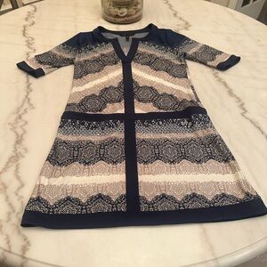 BCBG MaxAzria stunning navy & tan dress , stretchy, worn 1x